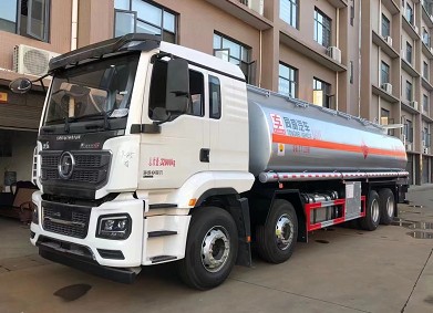 國(guó)六陜汽德龍M3000S前四后八油罐車(chē) 國(guó)六陜汽德龍M3000S前四后八油罐車(chē)