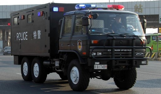 東風(fēng)6×6雙排特警應(yīng)急炊事車(chē) 東風(fēng)6×6雙排特警應(yīng)急炊事車(chē)
